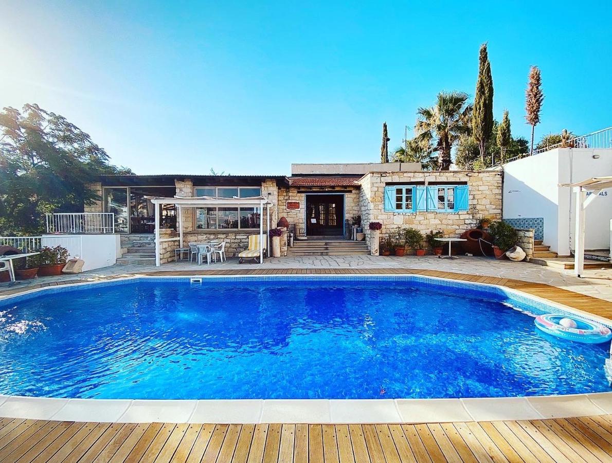 Adamos Hotel Apartments Tochni Exterior photo